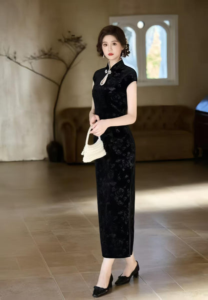 Women's Black Elegant Velvet Qipao Cheongsam Dress – Maxi Fitted – additional product view