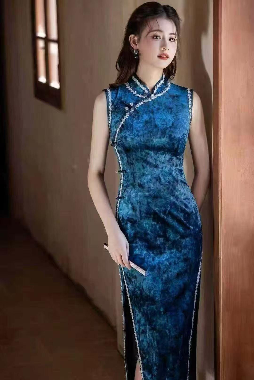 Women's Blue Elegant Velvet Qipao Cheongsam Dress – additional product view