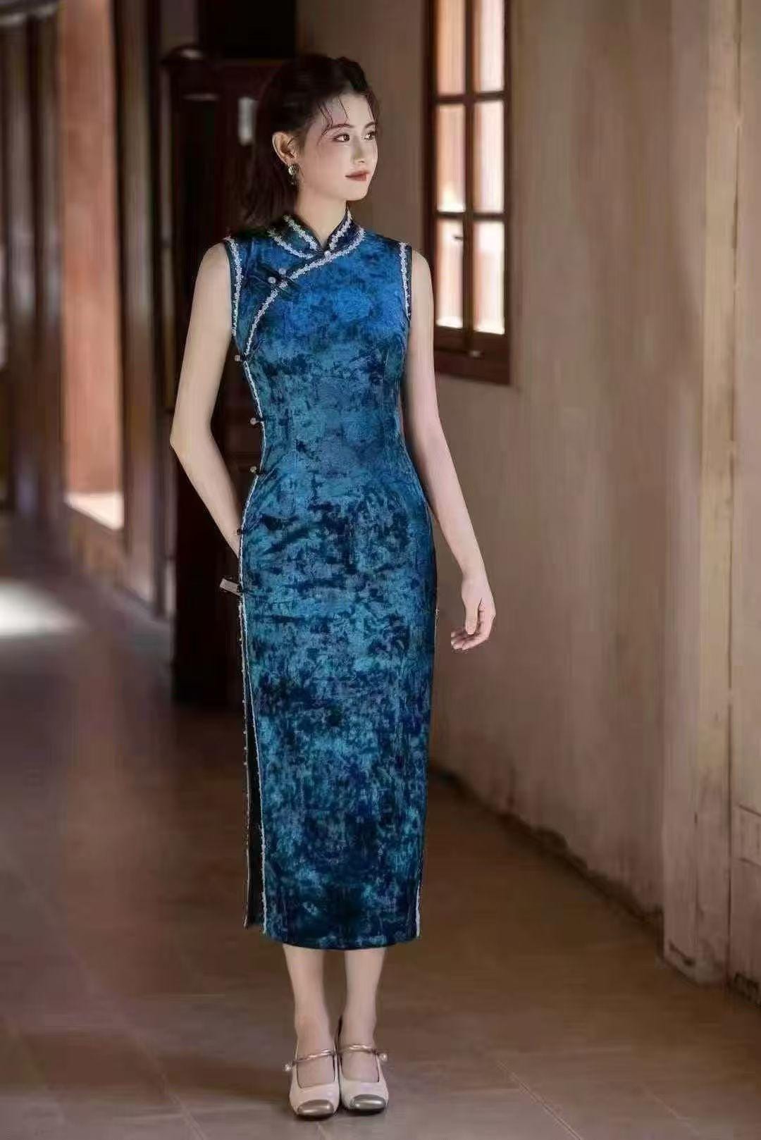 Women's Blue Elegant Velvet Qipao Cheongsam Dress – additional product view
