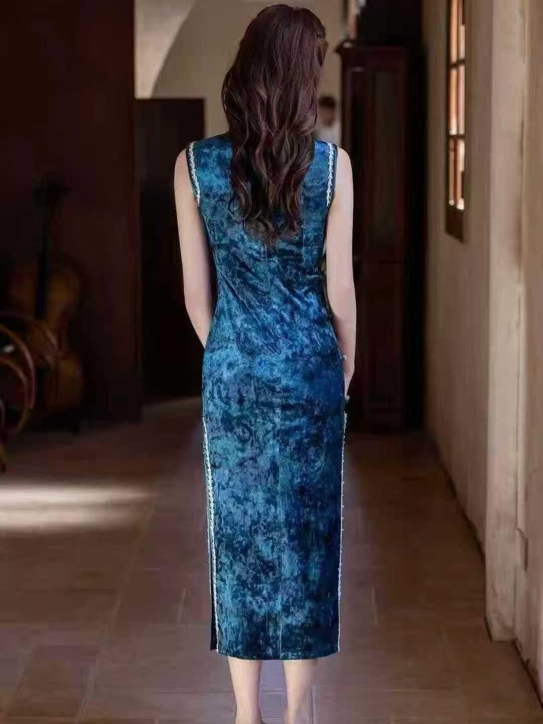 Women's Blue Elegant Velvet Qipao Cheongsam Dress – additional product view