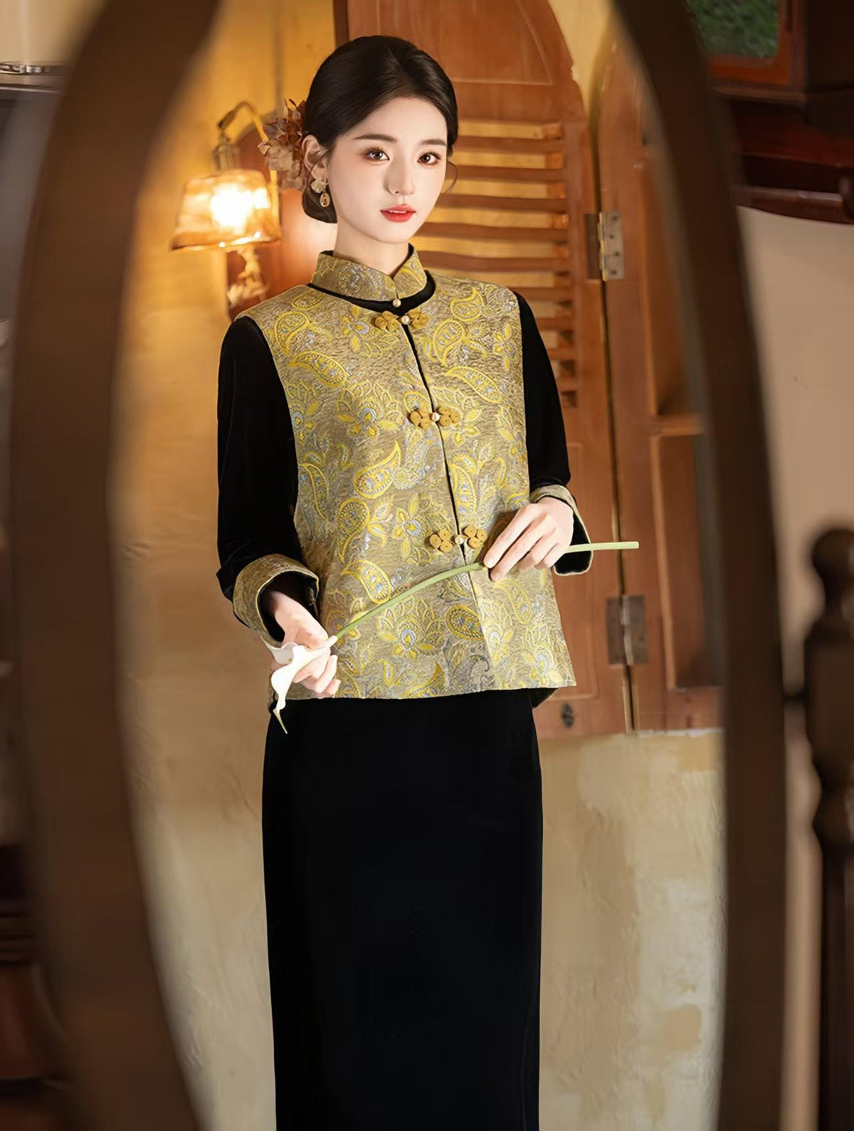 Women's Black Elegant Velvet Modern Chinese Two-Piece Set – additional product view