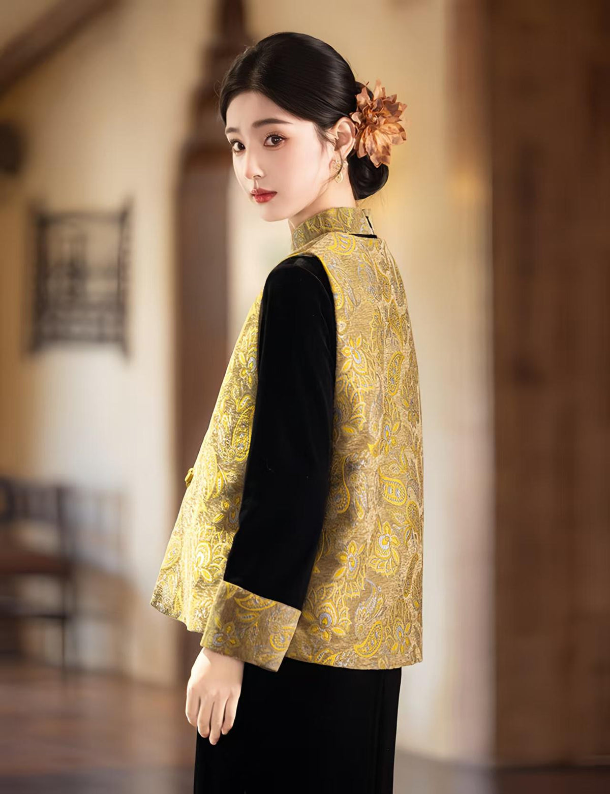 Women's Black Elegant Velvet Modern Chinese Two-Piece Set – additional product view