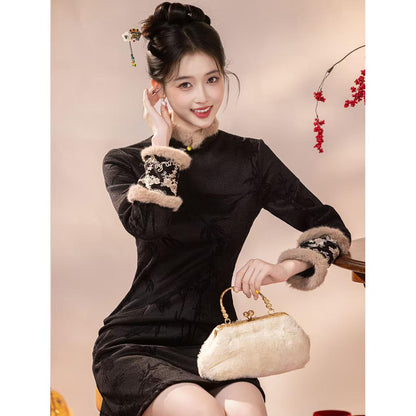 Women's Red Embroidered Qipao Cheongsam Dress – Chenille – additional product view