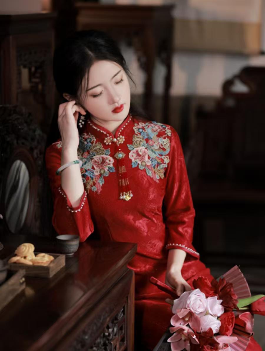 Women's Red Floral Qipao Cheongsam Dress – Jacquard Phoenix – additional product view