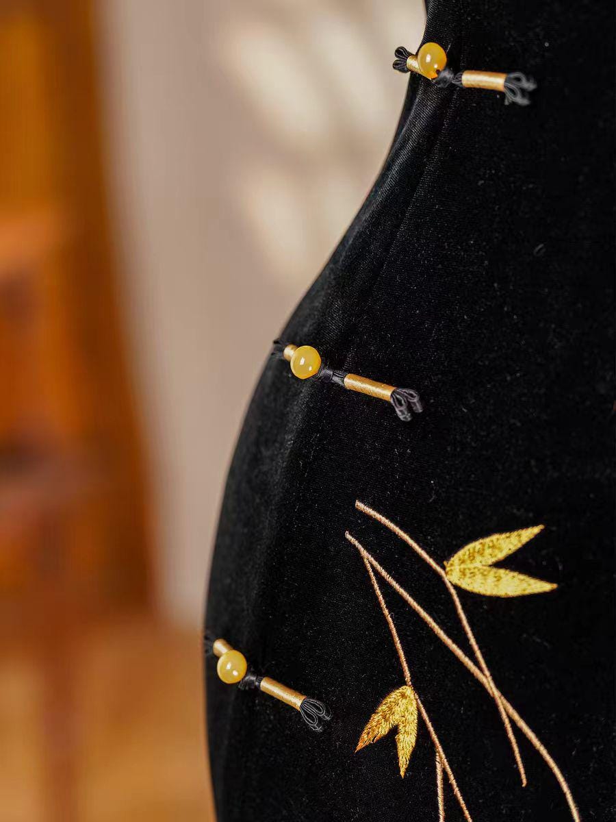 Women's Vintage Qipao Cheongsam Dress – Velvet Embroidered – additional product view