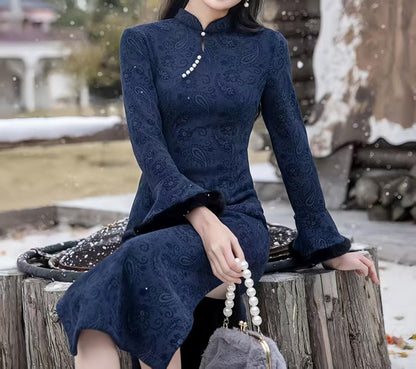 Women's Blue Vintage Velvet Qipao Cheongsam Dress – Fitted – additional product view