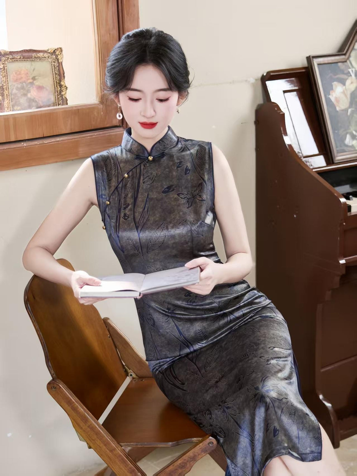 Women's Vintage Satin Qipao Cheongsam Dress – Gray Maxi Fitted