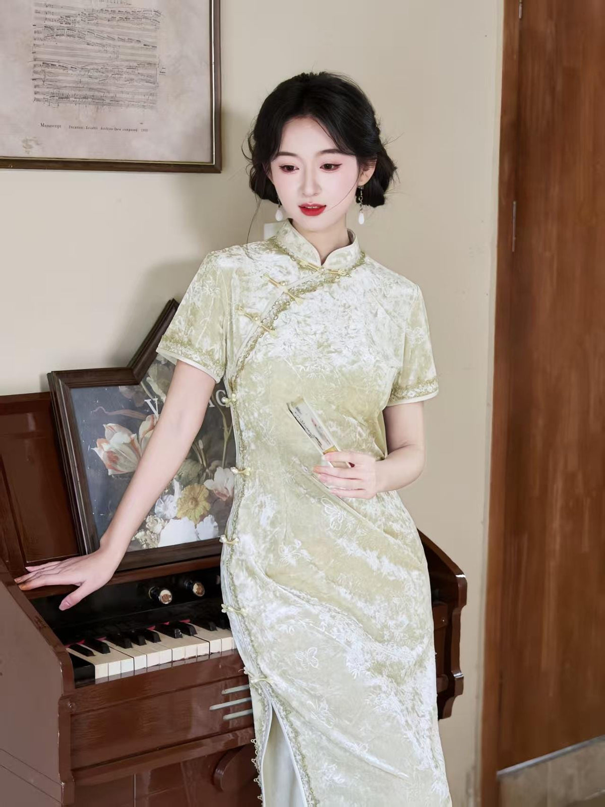 Women's Black Elegant Velvet Qipao Cheongsam Dress – Printed Fitted – additional product view