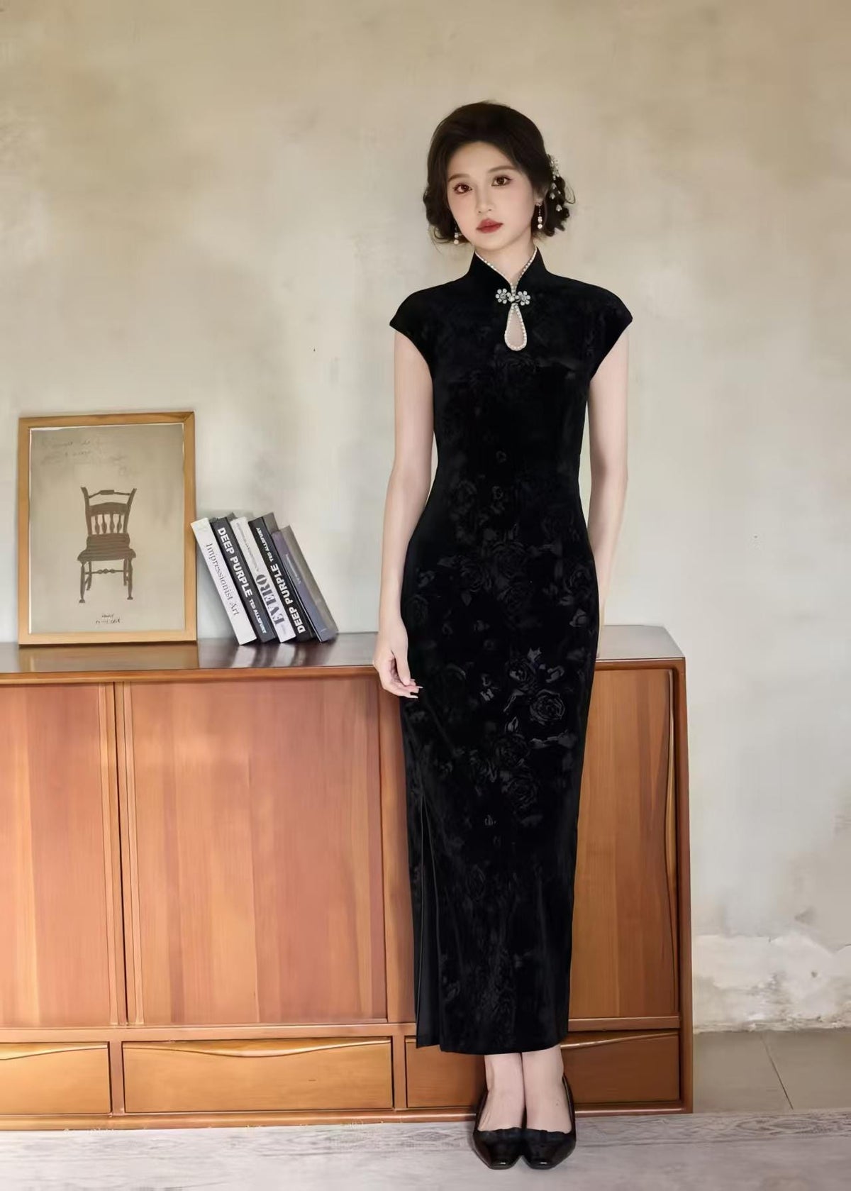 Women's Black Elegant Velvet Qipao Cheongsam Dress – Maxi Fitted – additional product view