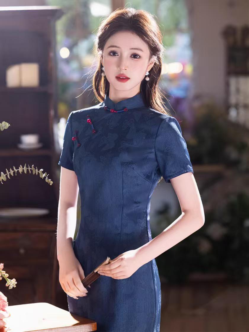 Women's Blue Elegant Qipao Cheongsam Dress – Long Fitted – additional product view