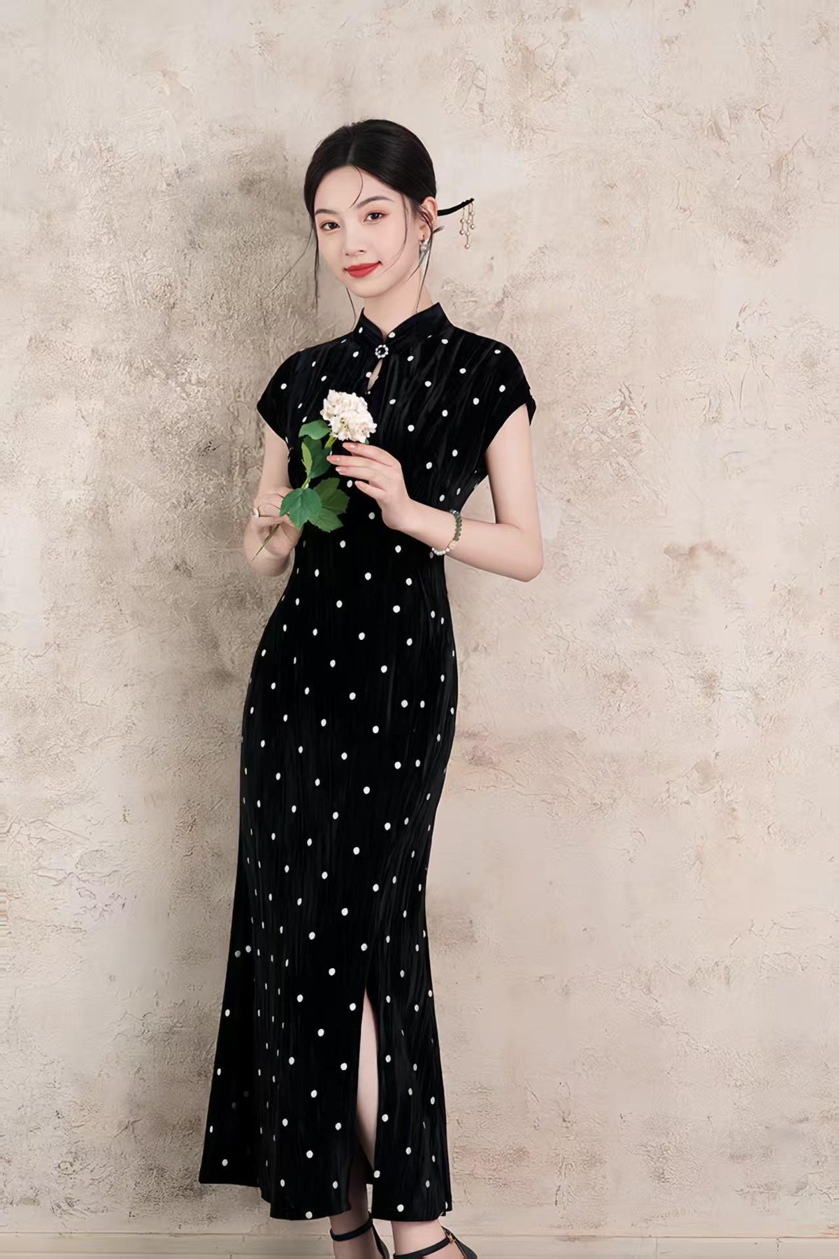 Women's Black Vintage Velvet Qipao Cheongsam Dress – Polka Dot Fitted – additional product view