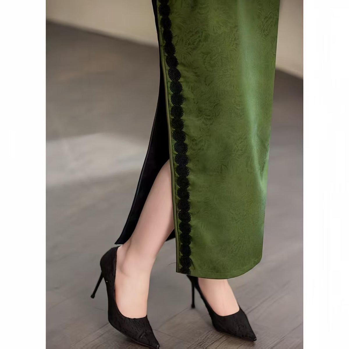 Women's Green Elegant Qipao Cheongsam Dress – Midi Fitted – additional product view