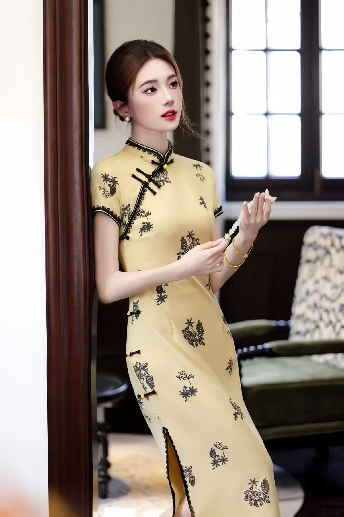Women's Embroidered Qipao Cheongsam Dress – Linen Fitted – additional product view