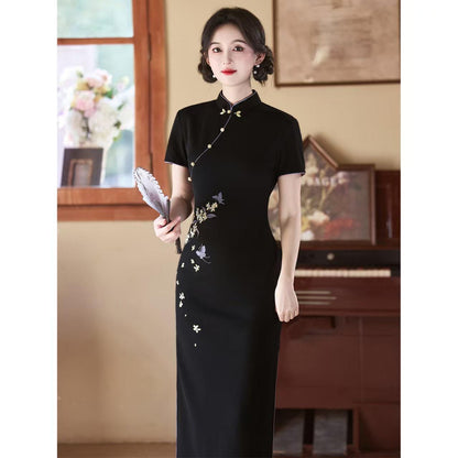 Women's Red Embroidered Qipao Cheongsam Dress – Fitted – additional product view