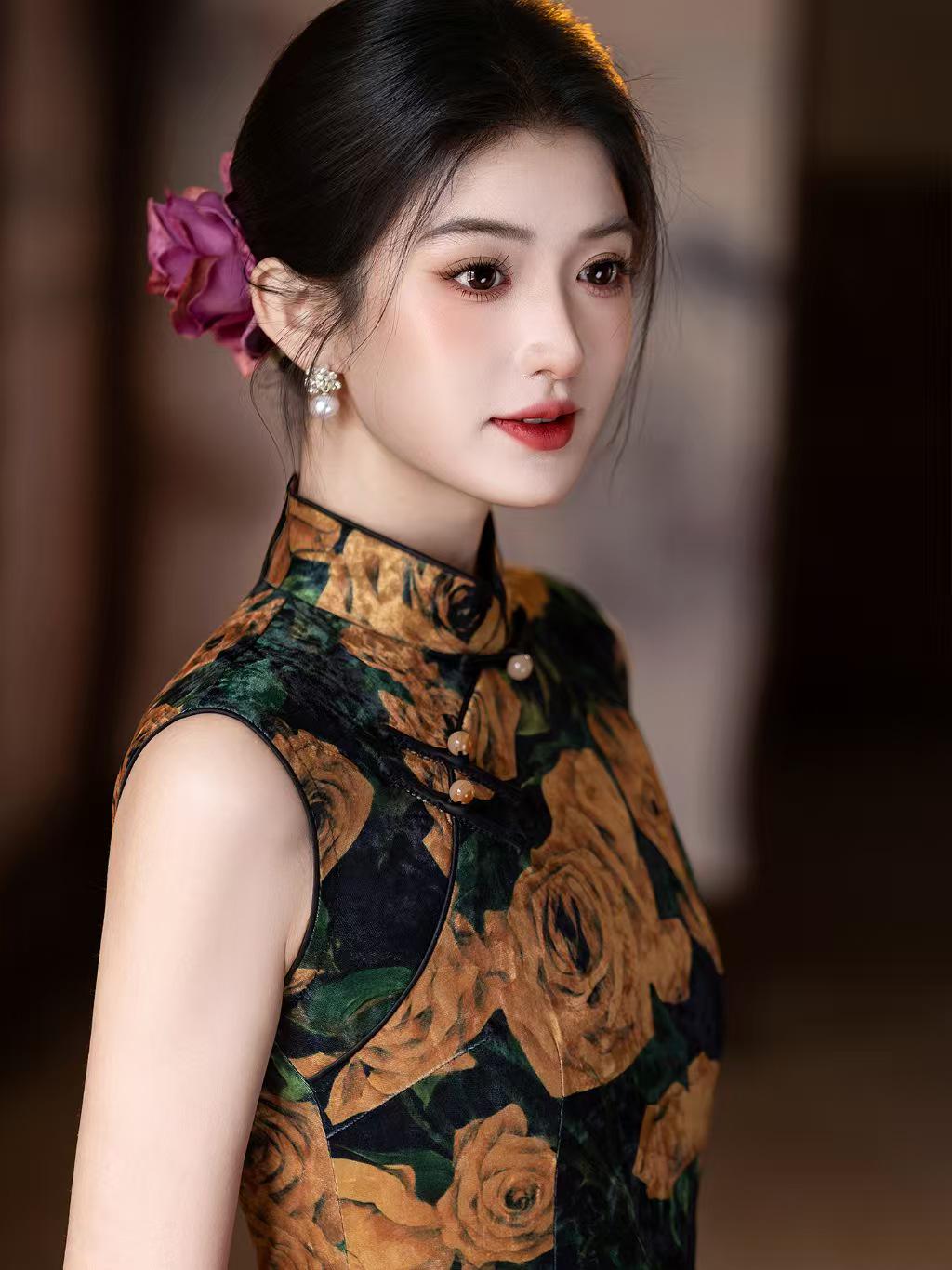 Women's Black Vintage Velvet Qipao Cheongsam Dress – additional product view
