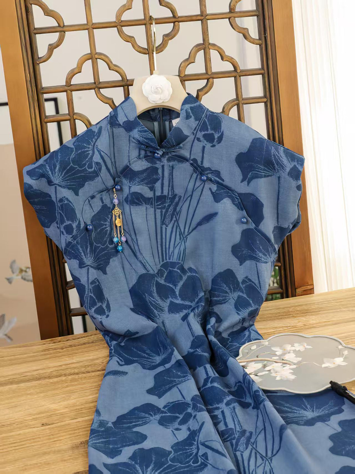 Women's Blue Floral Qipao Cheongsam Dress – Midi Fitted – additional product view