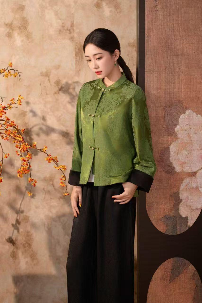 Women's Green Vintage Chinese Tang Jacket – additional product view