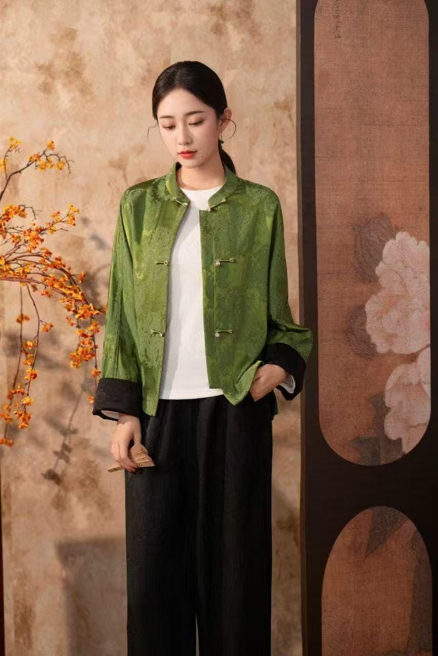Women's Green Vintage Chinese Tang Jacket – additional product view
