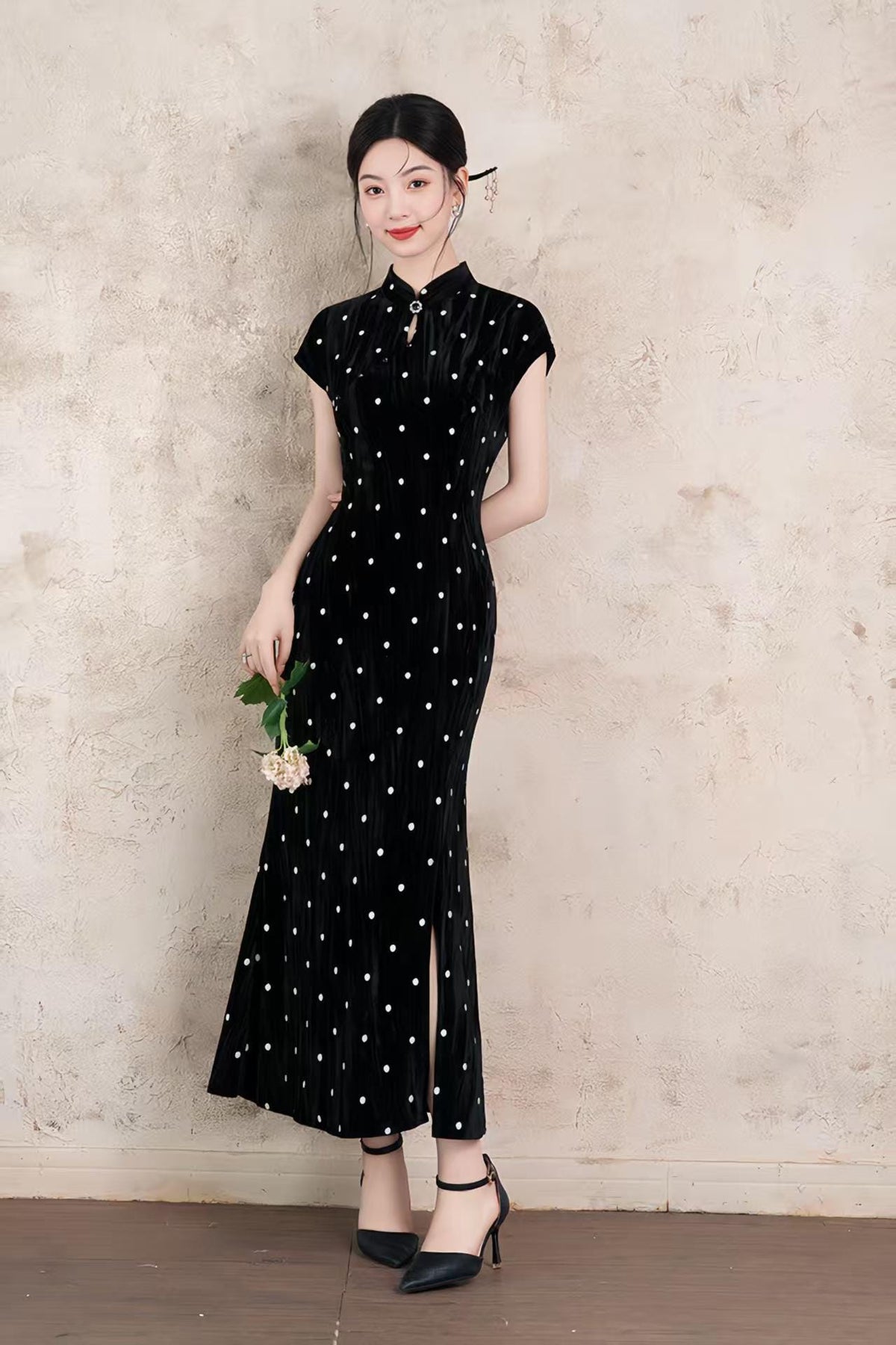 Women's Black Vintage Velvet Qipao Cheongsam Dress – Polka Dot Fitted – additional product view