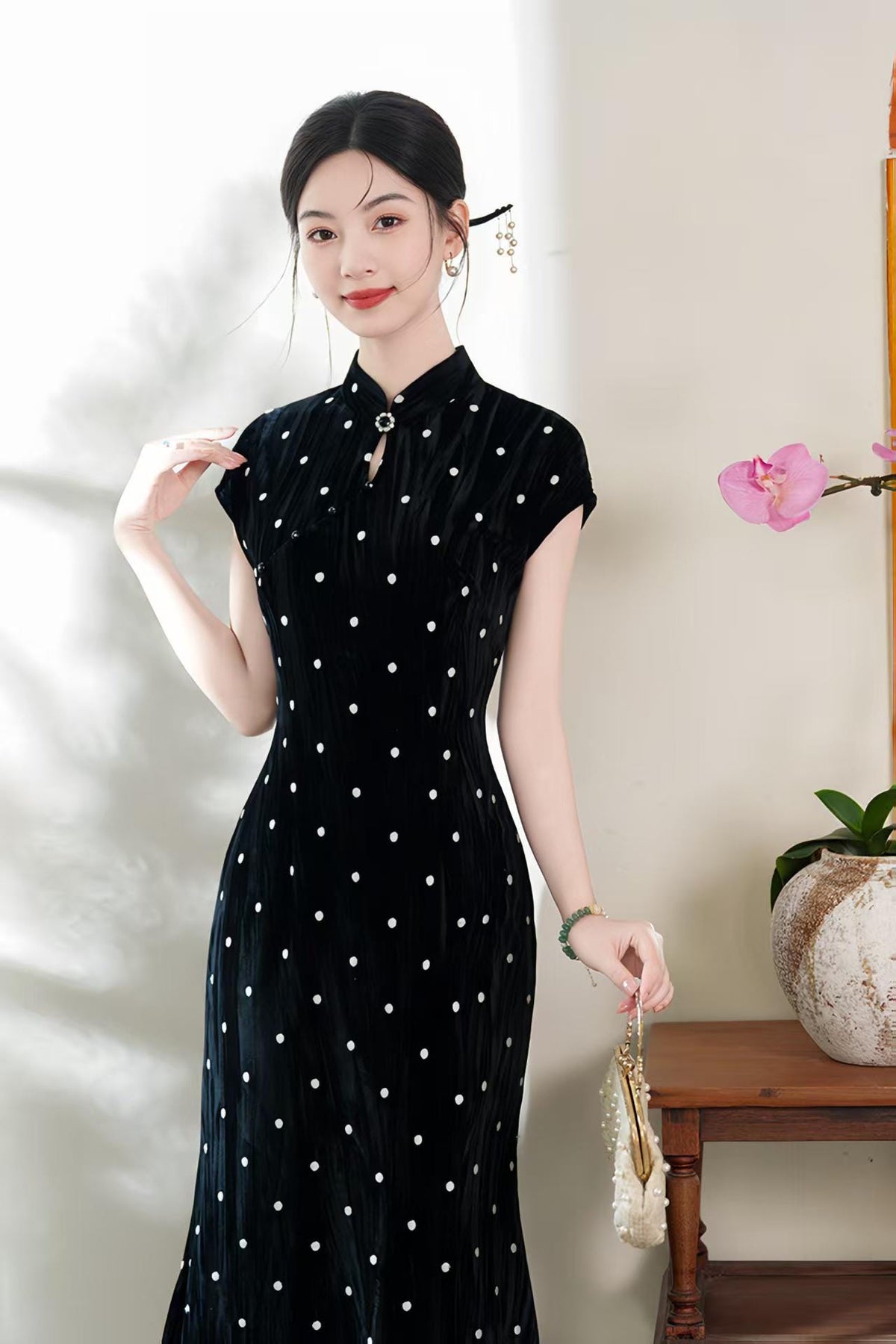 Women's Black Vintage Velvet Qipao Cheongsam Dress – Polka Dot Fitted – additional product view