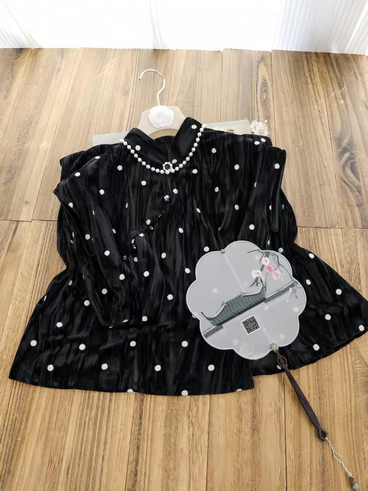 Women's Black Vintage Velvet Qipao Cheongsam Dress – Polka Dot Fitted – additional product view