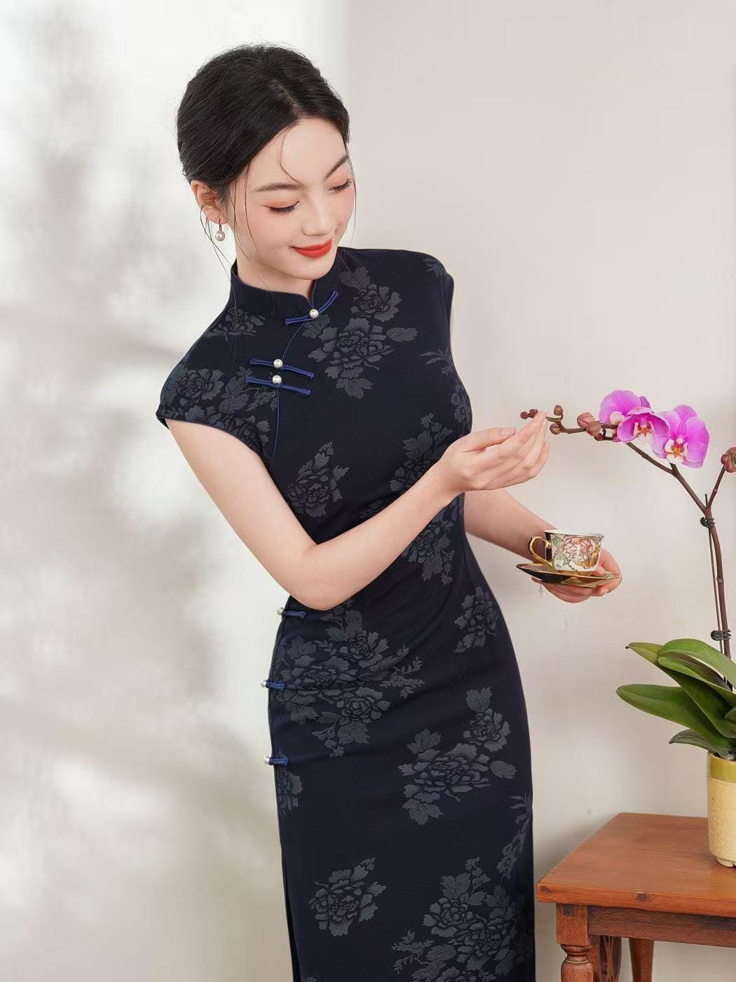 Women's Blue Jacquard Silk Qipao Cheongsam Dress – Fitted