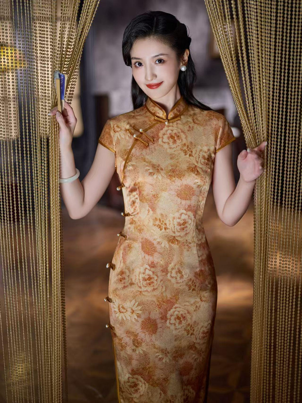 Women's Gold Vintage Silk Qipao Cheongsam Dress – Fitted – additional product view