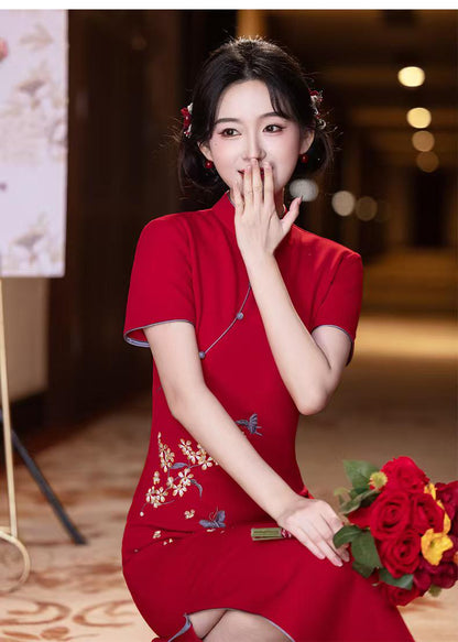 Women's Red Embroidered Qipao Cheongsam Dress – Fitted – additional product view