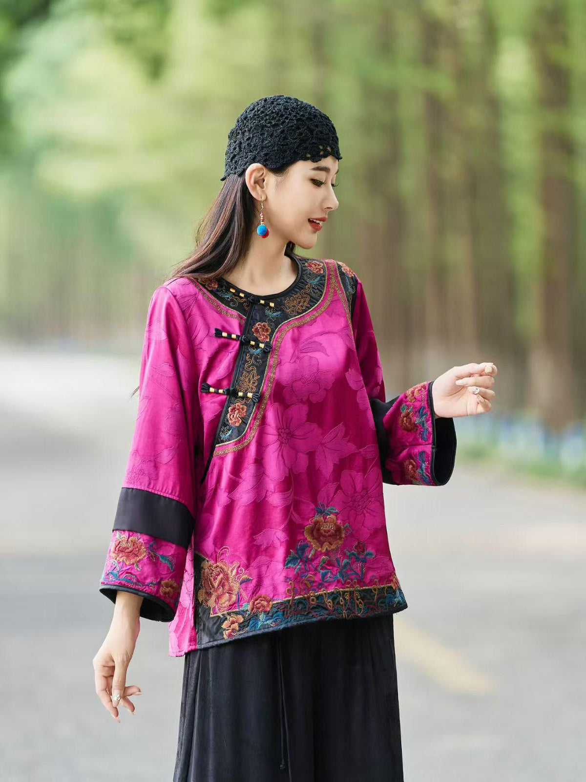 Women's Embroidered Chinese Style Blouse – additional product view