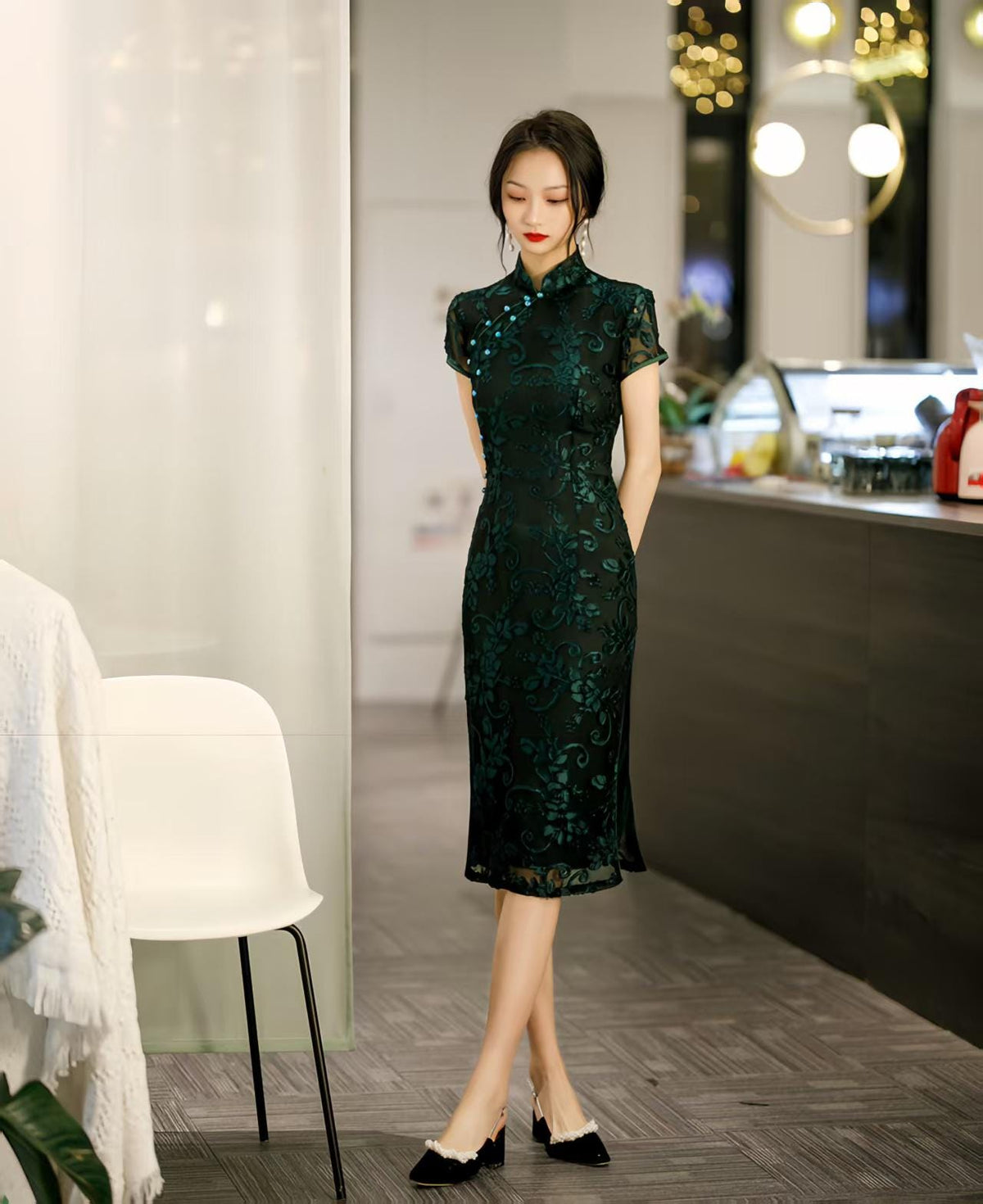 Women's Elegant Velvet Qipao Cheongsam Dress – Fitted – additional product view