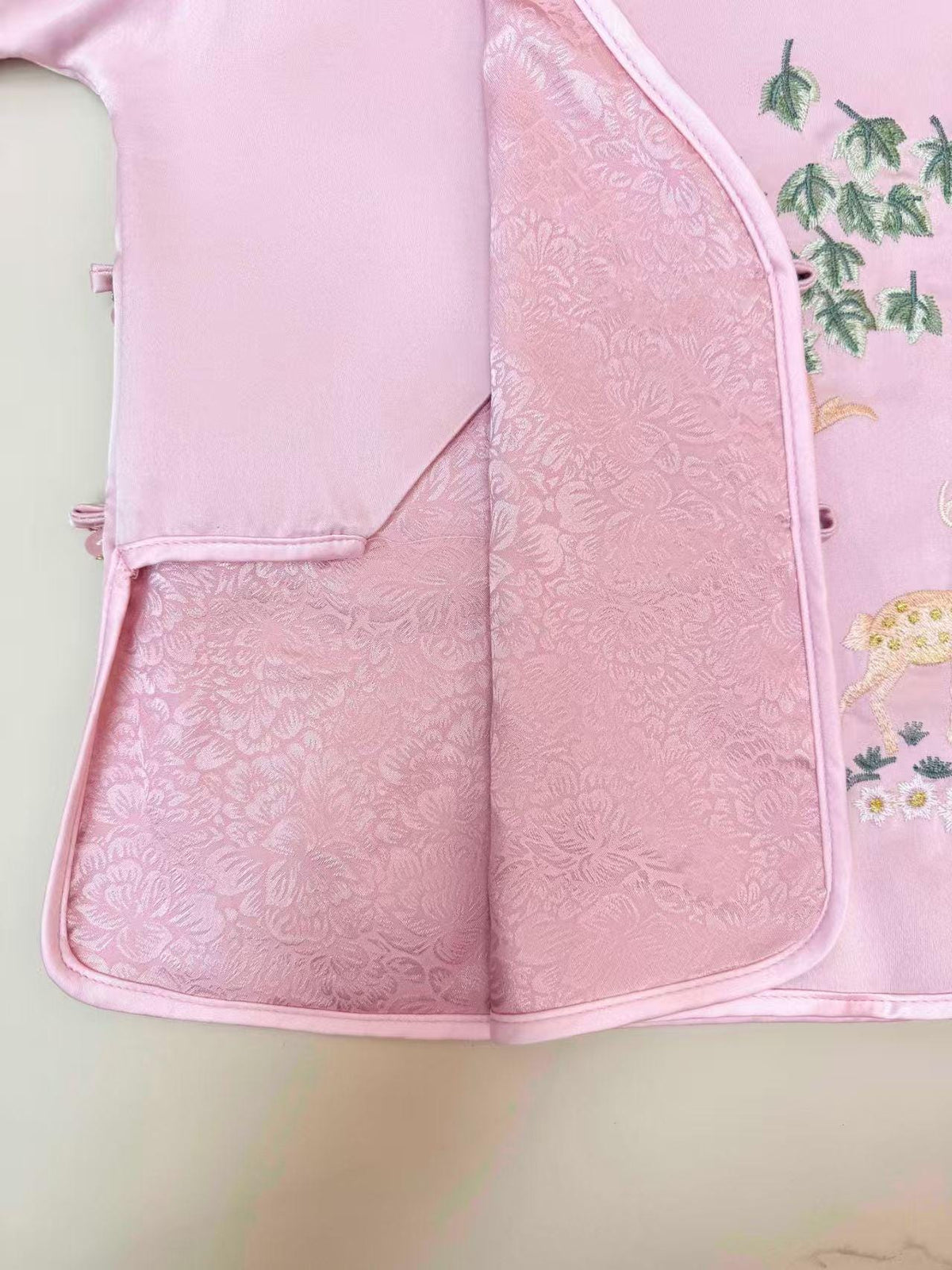 Women's Embroidered Chinese Style Blouse – Deer – additional product view