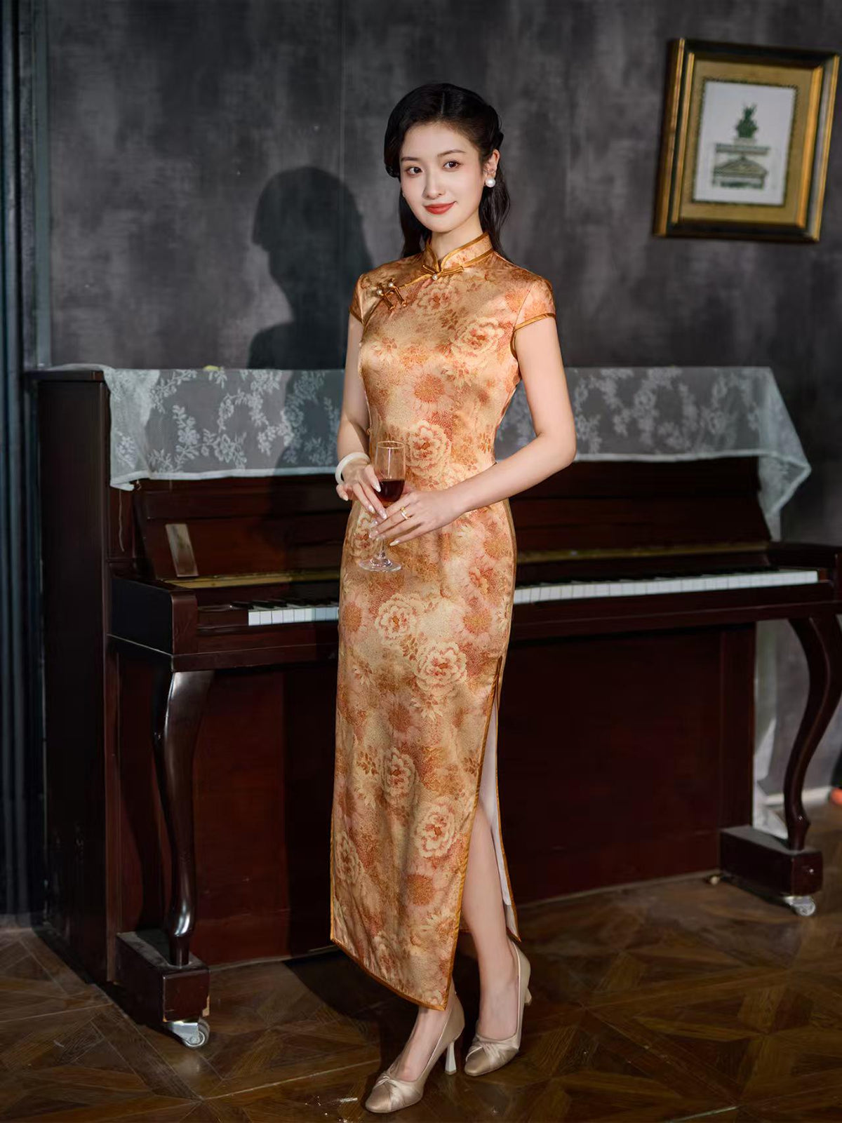 Women's Gold Vintage Silk Qipao Cheongsam Dress – Fitted – additional product view