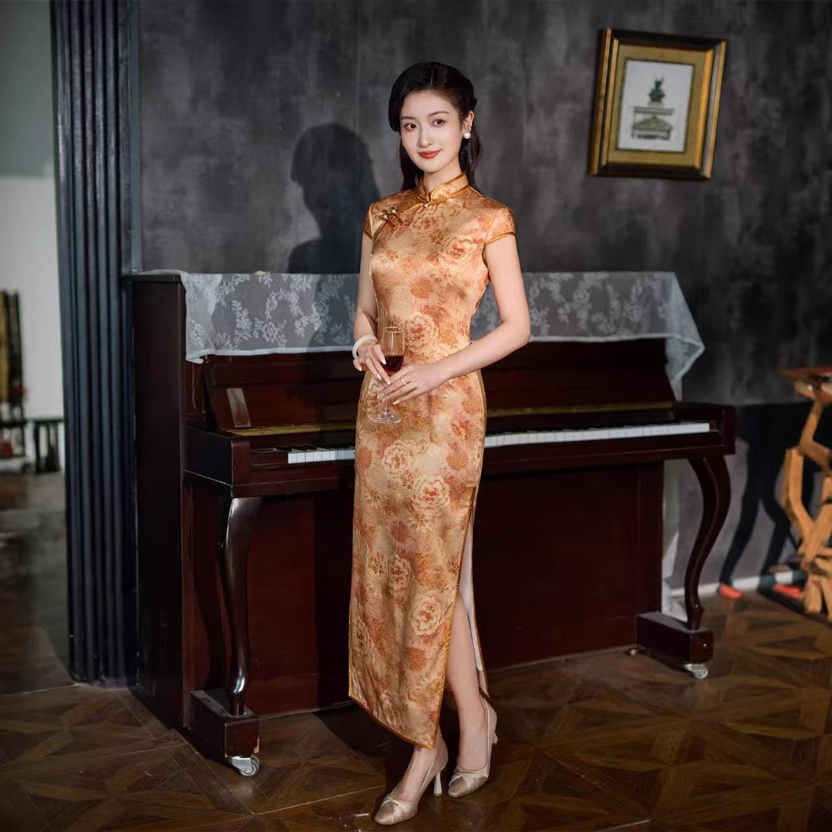 Women's Gold Vintage Silk Qipao Cheongsam Dress – Fitted