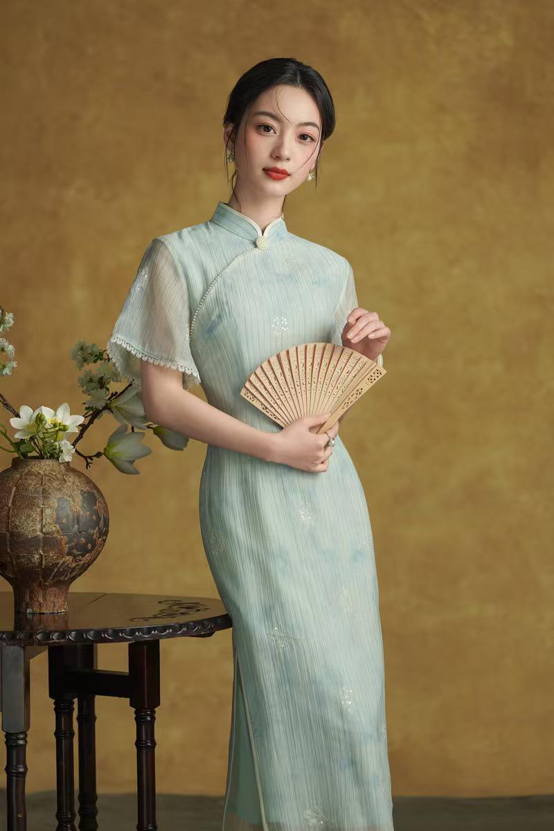 Women's Green Vintage Qipao Cheongsam Dress – Side Slit Fitted – additional product view