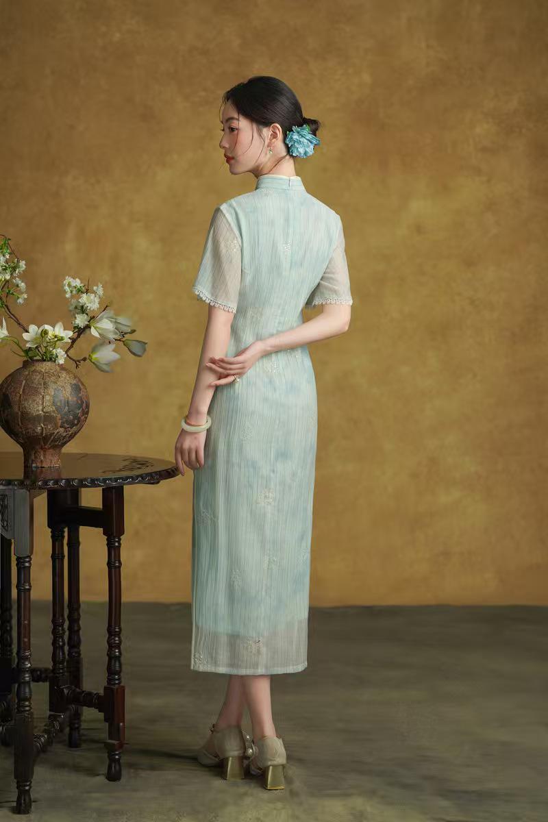 Women's Green Vintage Qipao Cheongsam Dress – Side Slit Fitted – additional product view
