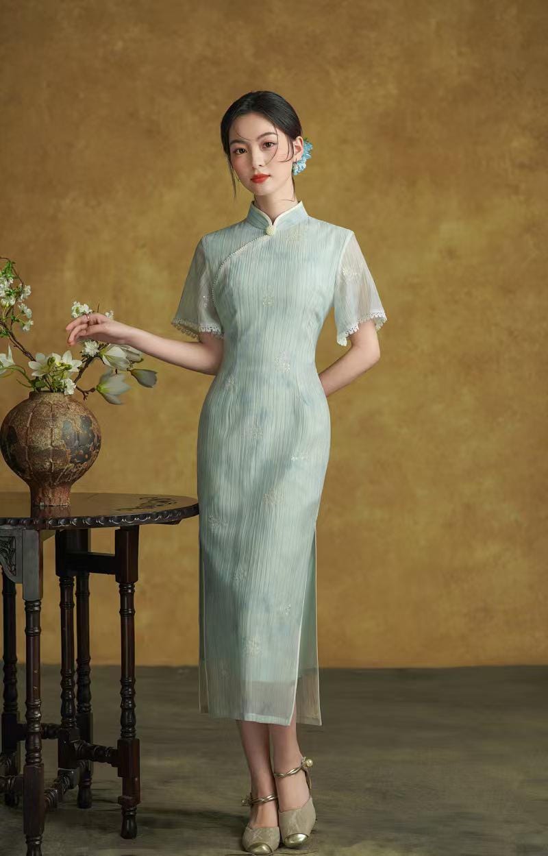Women's Green Vintage Qipao Cheongsam Dress – Side Slit Fitted – additional product view