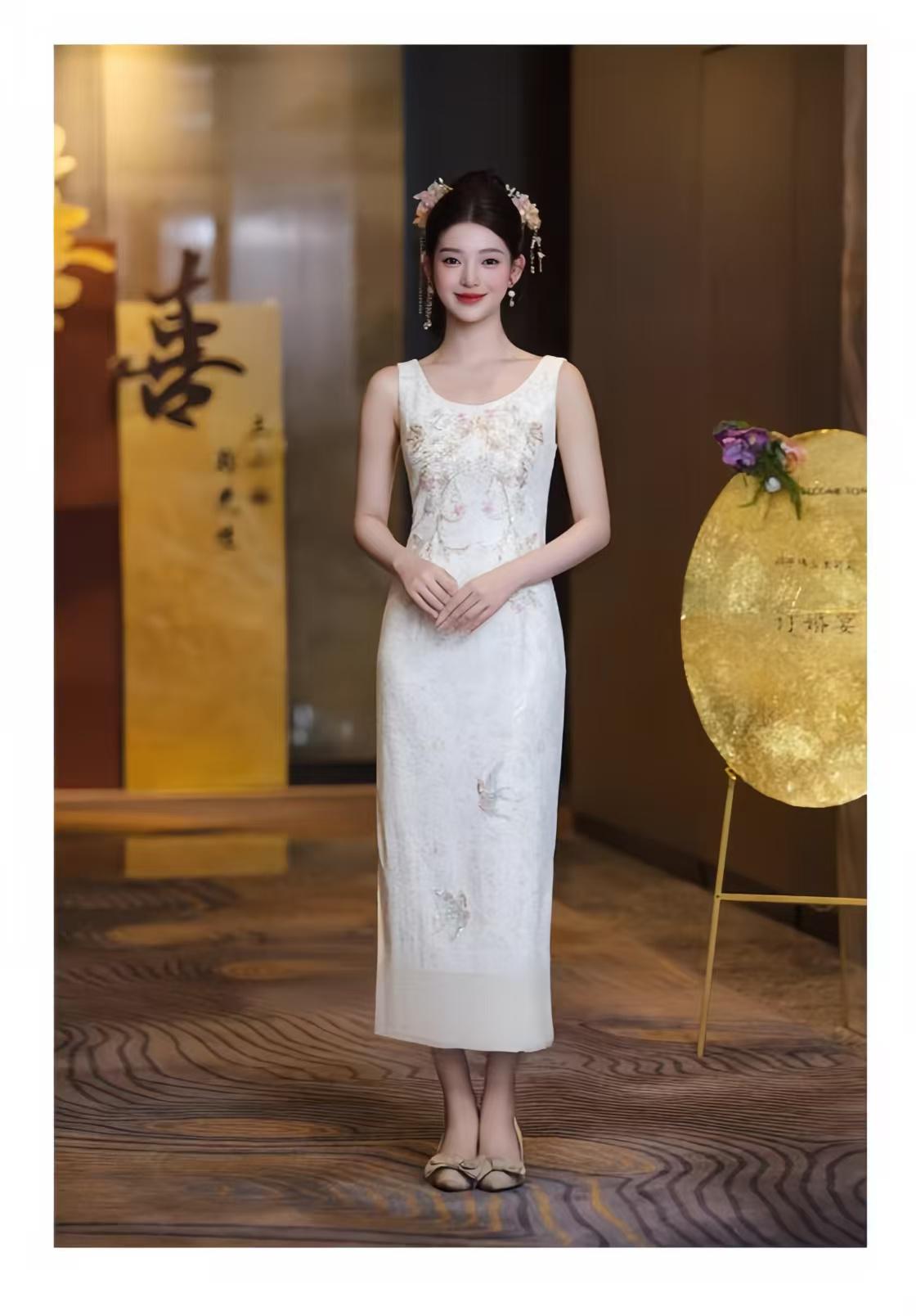 Women's Elegant Modern Chinese Two-Piece Set – Maxi Fitted – additional product view