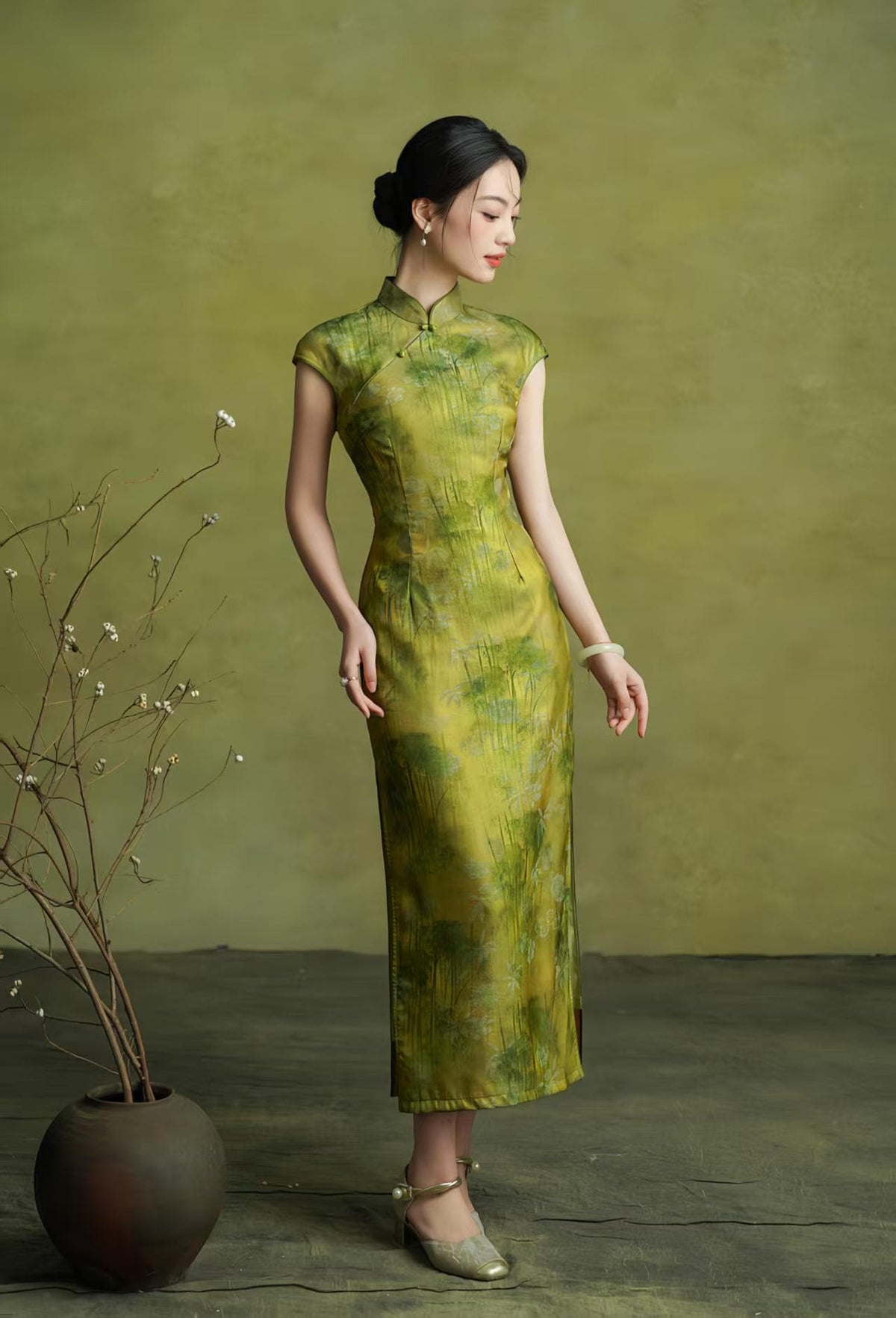 Women's Green Vintage Satin Qipao Cheongsam Dress – additional product view