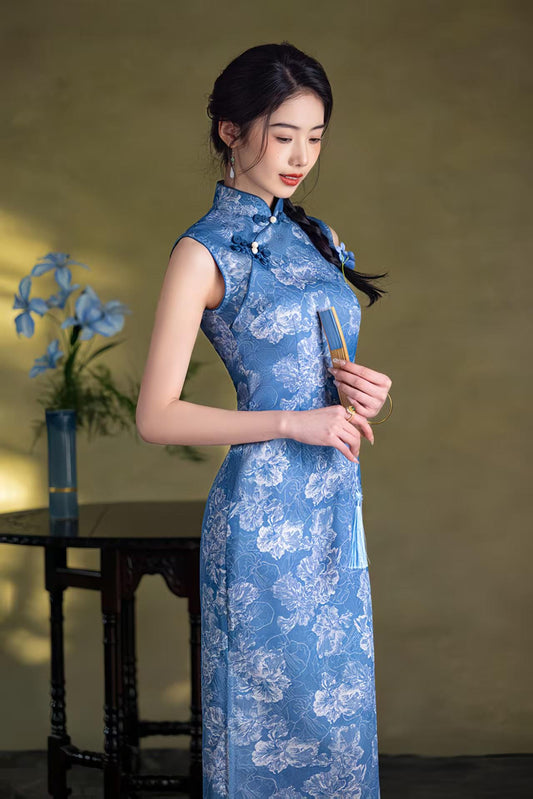 Women's Blue Floral Qipao Cheongsam Dress – Sleeveless Fitted
