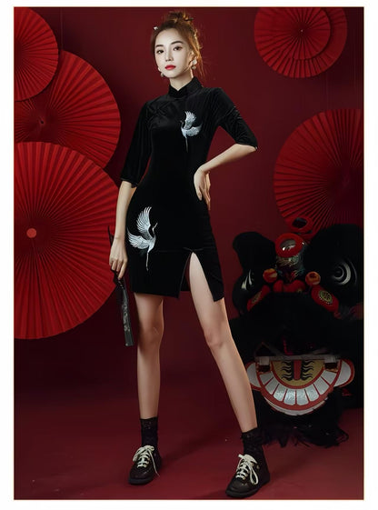 Women's Black Embroidered Velvet Qipao Cheongsam Dress – Crane