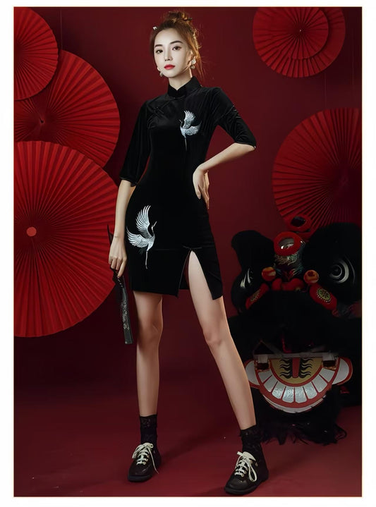 Women's Black Embroidered Velvet Qipao Cheongsam Dress – Crane