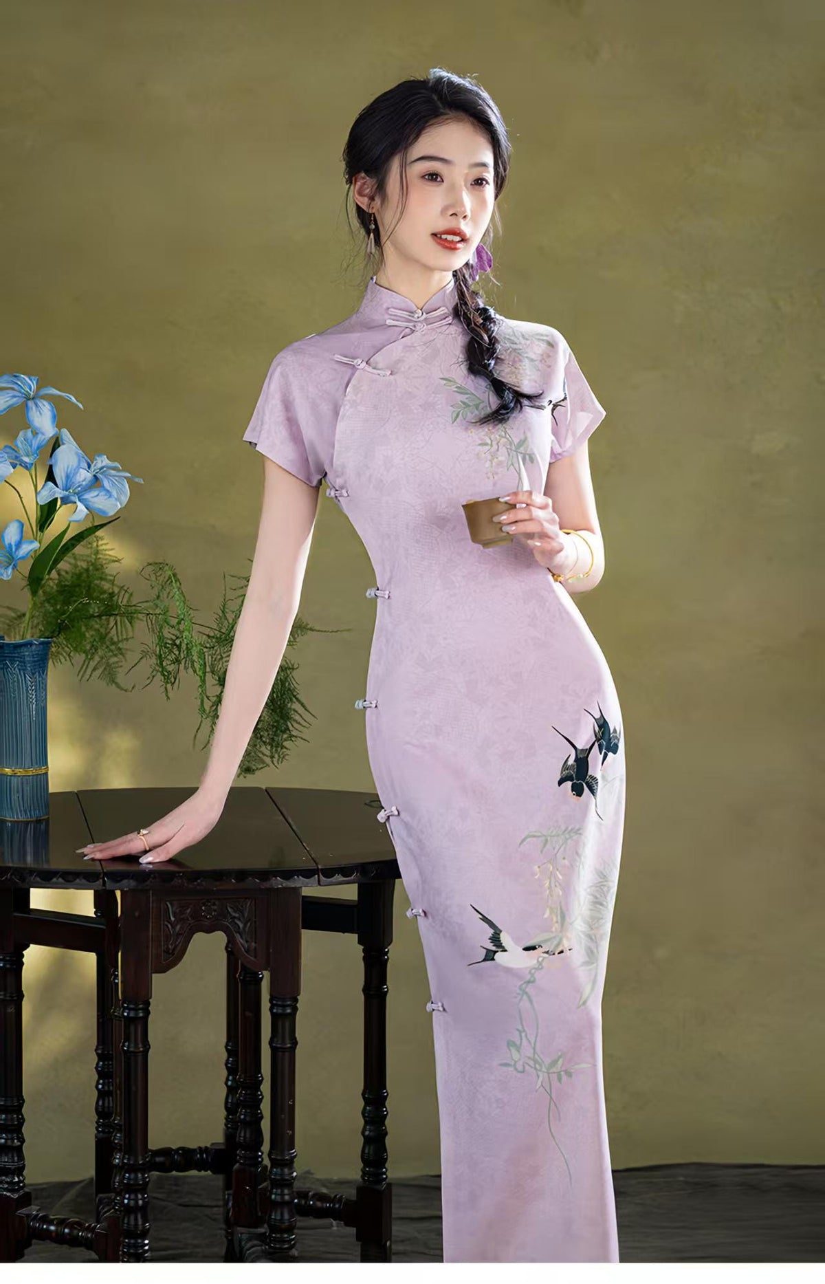 Women's Embroidered Qipao Cheongsam Dress – Linen