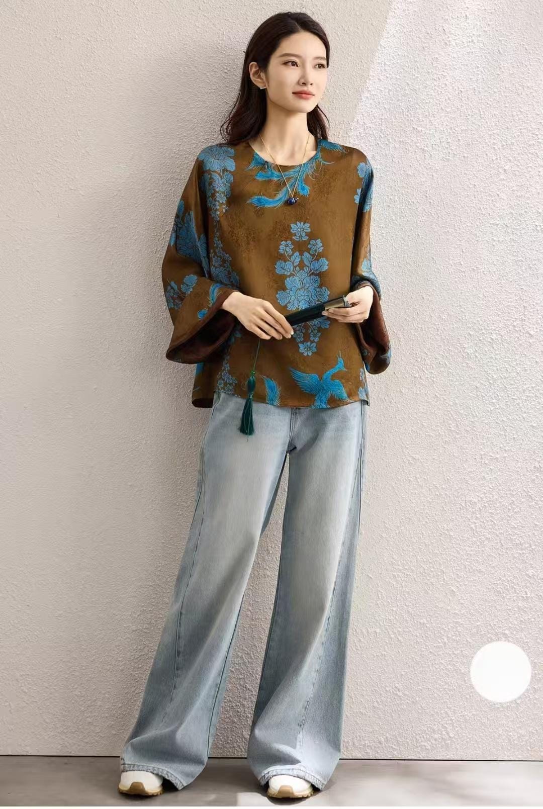Women's Vintage Silk Chinese Style Blouse – Relaxed Fit – additional product view
