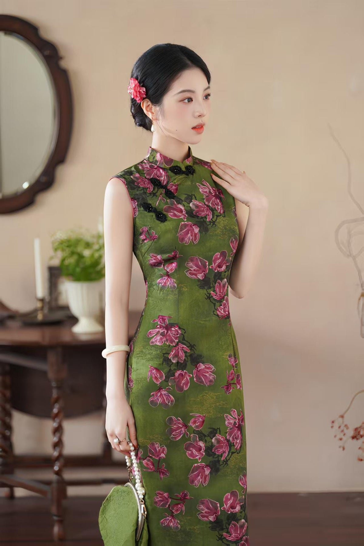 Women's Green Floral Satin Qipao Cheongsam Dress – Sleeveless Fitted – additional product view