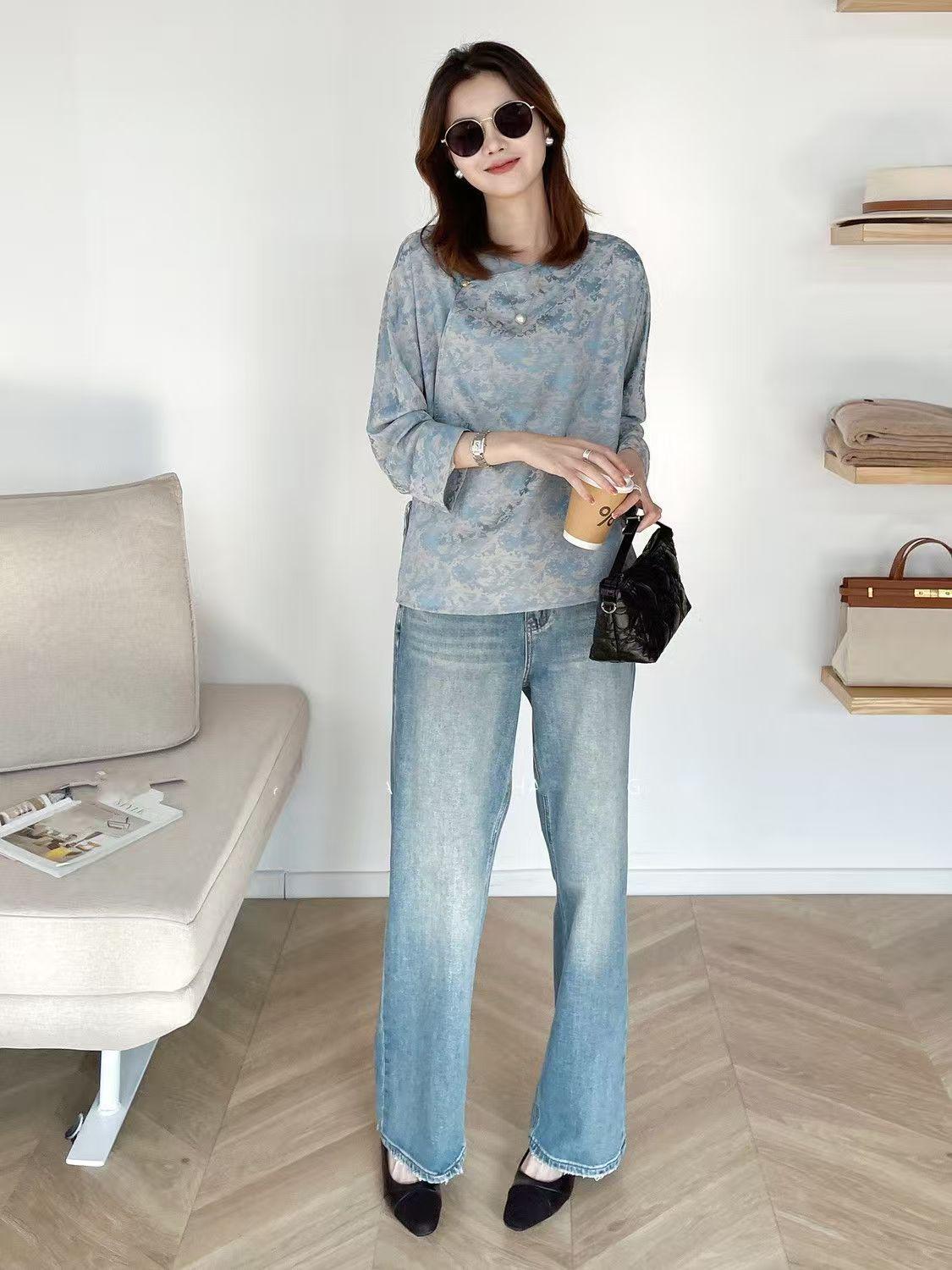 Women's Blue Jacquard Chinese Style Blouse – additional product view