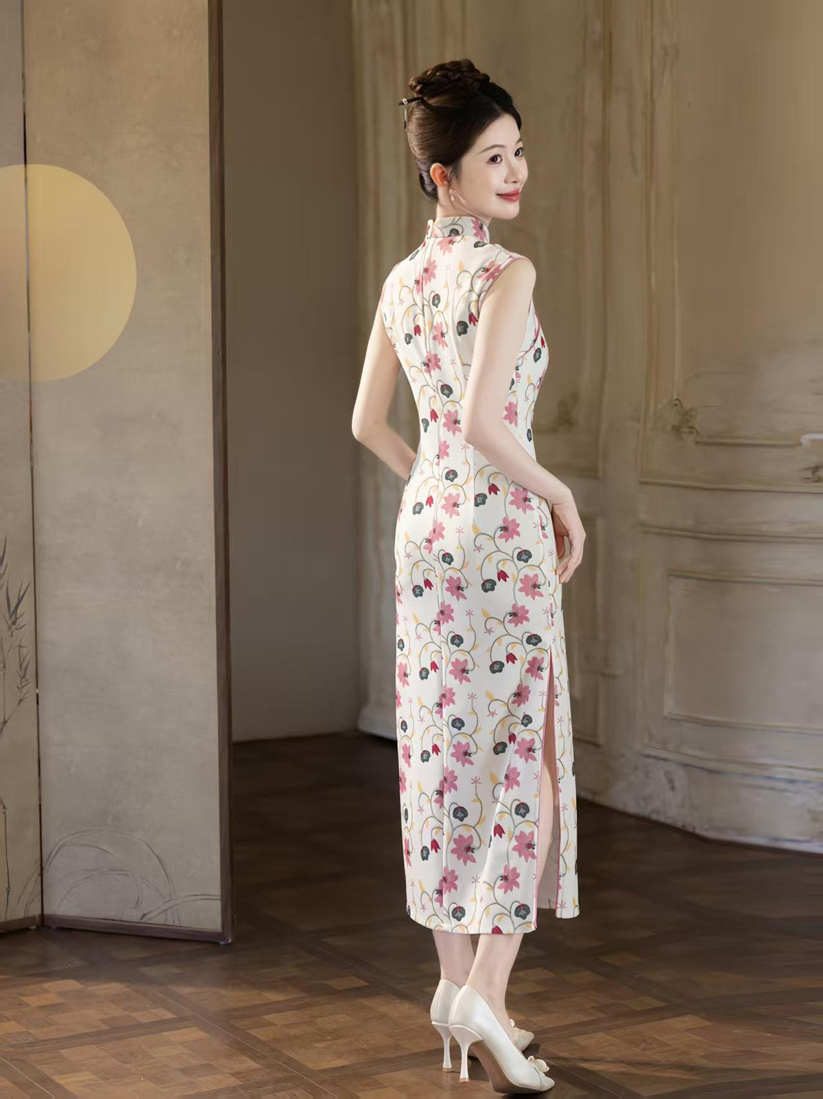 Women's White Floral Qipao Cheongsam Dress – Sleeveless Maxi – additional product view
