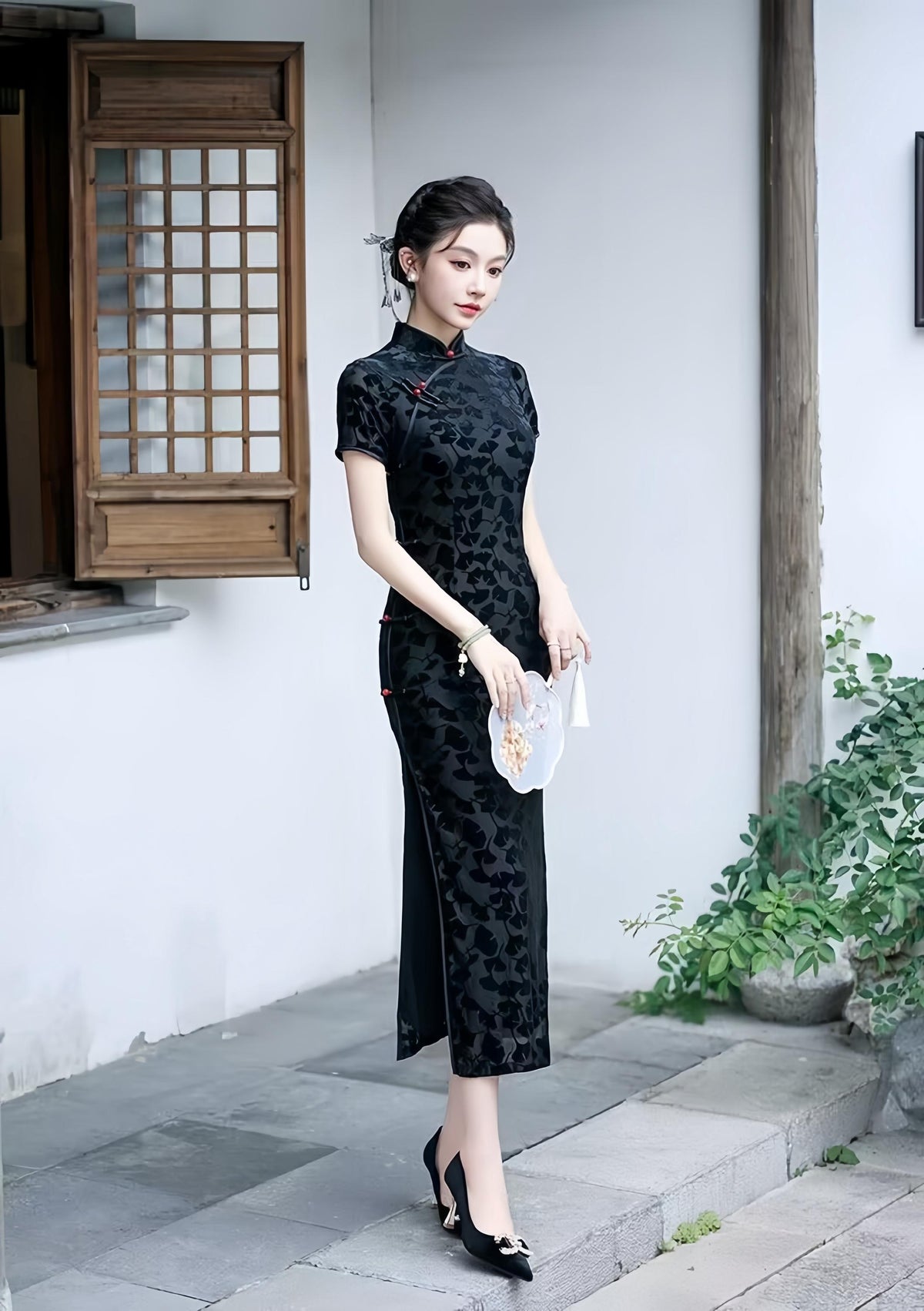 Women's Black Vintage Velvet Qipao Cheongsam Dress – Maxi Fitted – additional product view