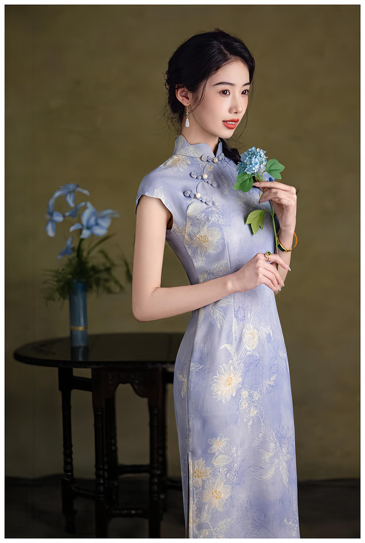 Women's Blue Floral Qipao Cheongsam Dress – Linen Maxi – additional product view
