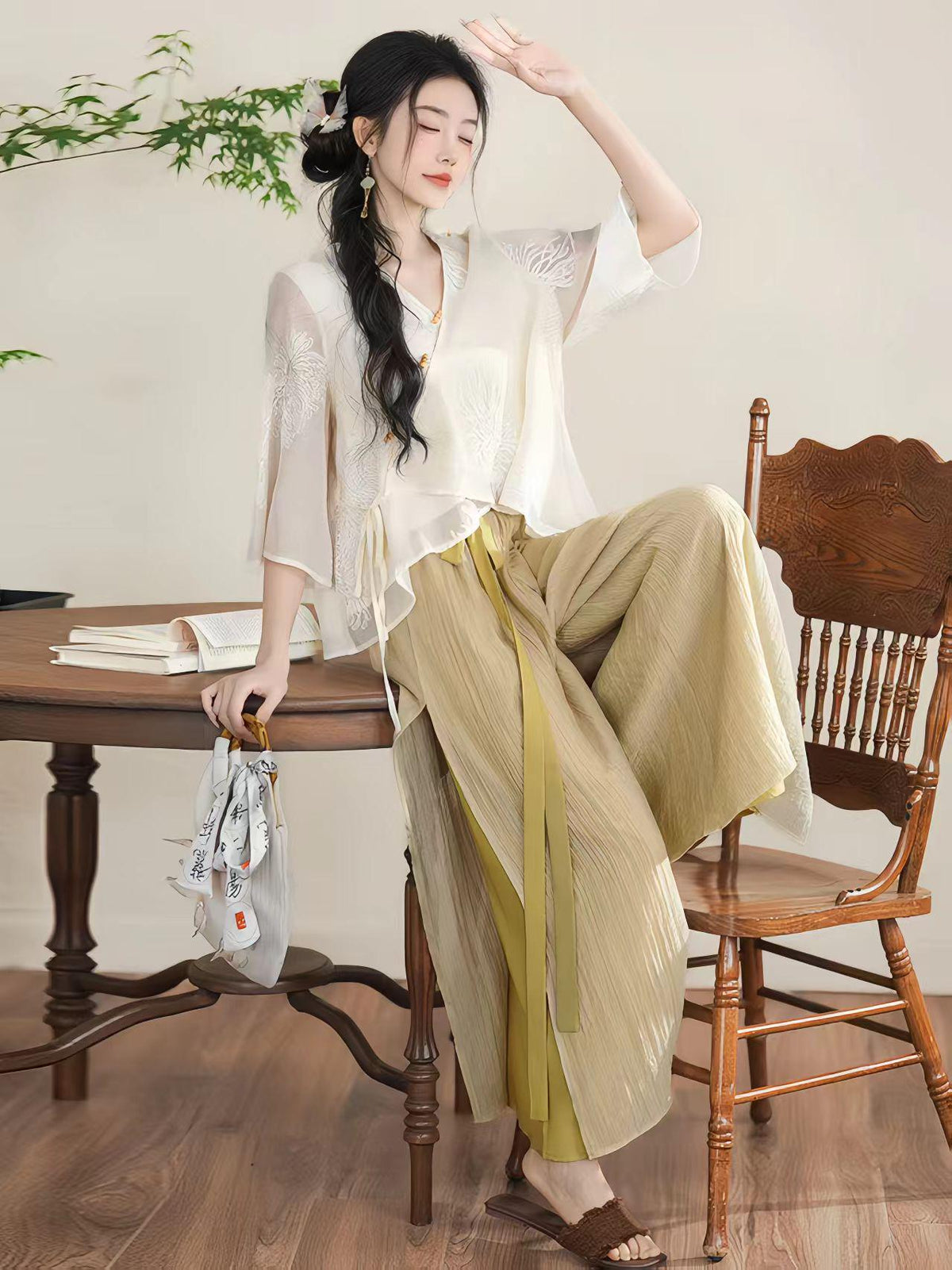 Women's Embroidered Modern Chinese Two-Piece Set – additional product view