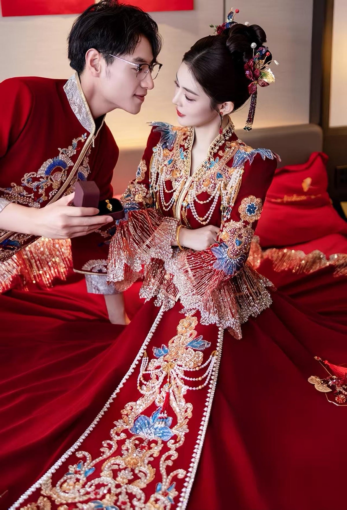 Red Embroidered Jacquard Satin Chinese Xiuhe Wedding Suit – additional product view